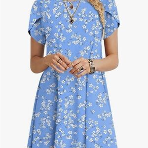 NWT Hotgift size 2x Floral Blue Dress